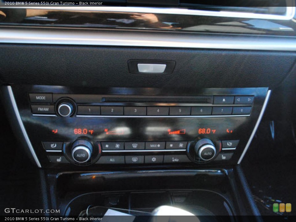 Black Interior Controls for the 2010 BMW 5 Series 550i Gran Turismo #41495323