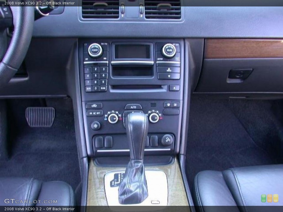 Off Black Interior Controls for the 2008 Volvo XC90 3.2 #41507695