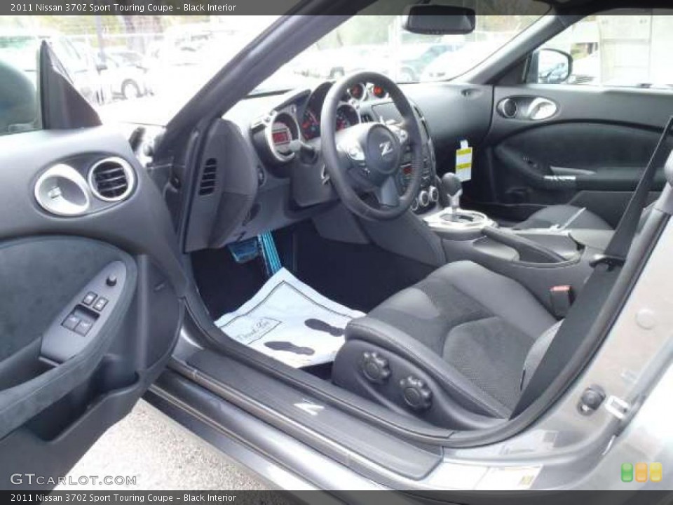 Black Interior Photo for the 2011 Nissan 370Z Sport Touring Coupe #41508845