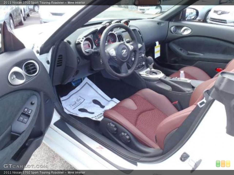 Wine Interior Photo for the 2011 Nissan 370Z Sport Touring Roadster #41510205