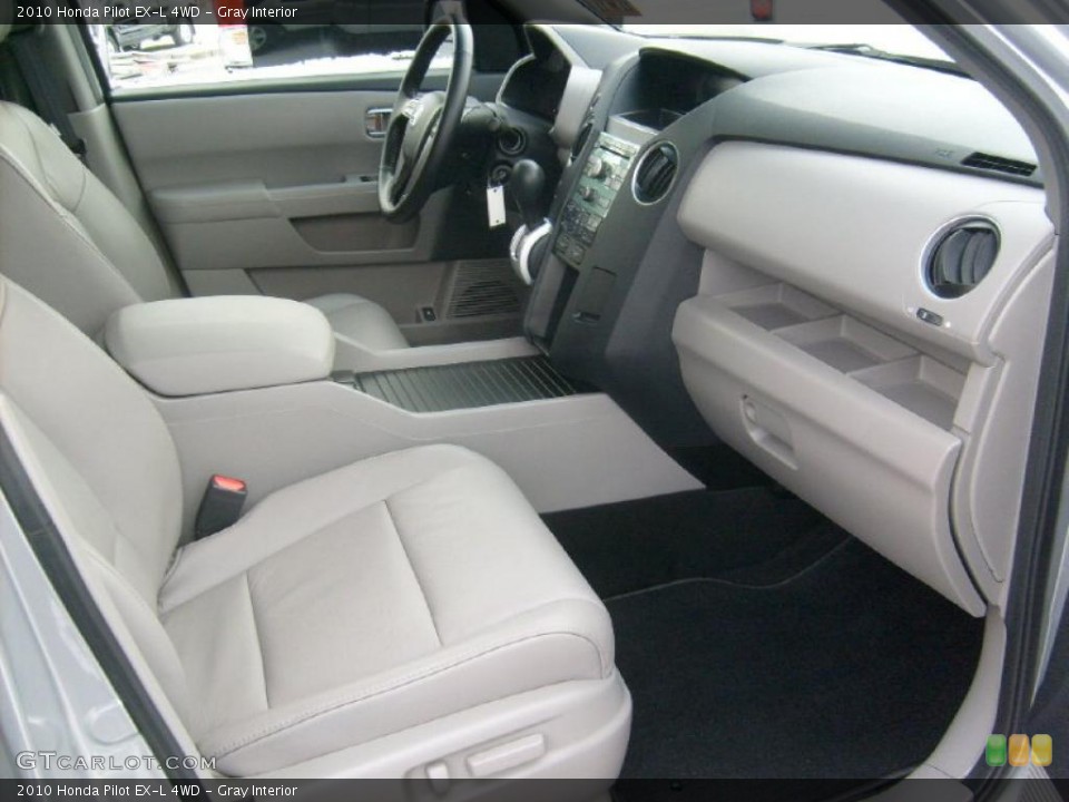 Gray Interior Photo for the 2010 Honda Pilot EX-L 4WD #41513845