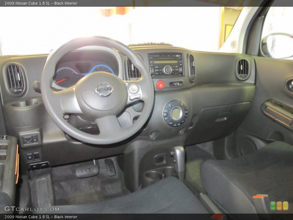 Black Interior Prime Interior for the 2009 Nissan Cube 1.8 SL #41514701