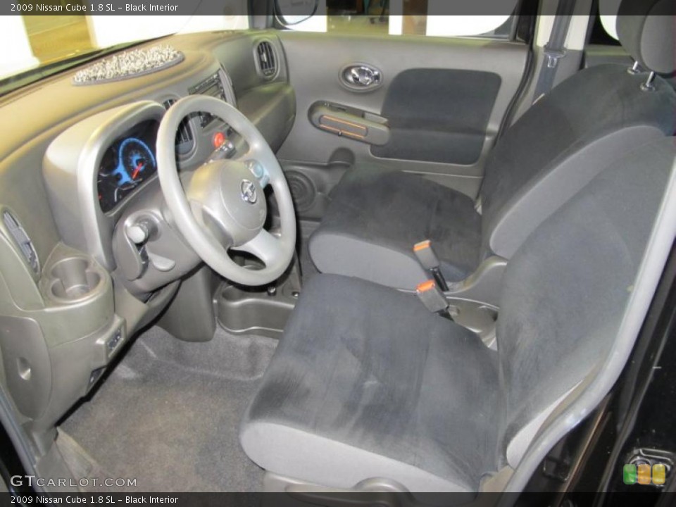 Black Interior Photo for the 2009 Nissan Cube 1.8 SL #41514733