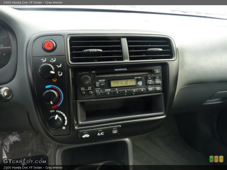 Gray Interior Controls for the 2000 Honda Civic VP Sedan #41514833