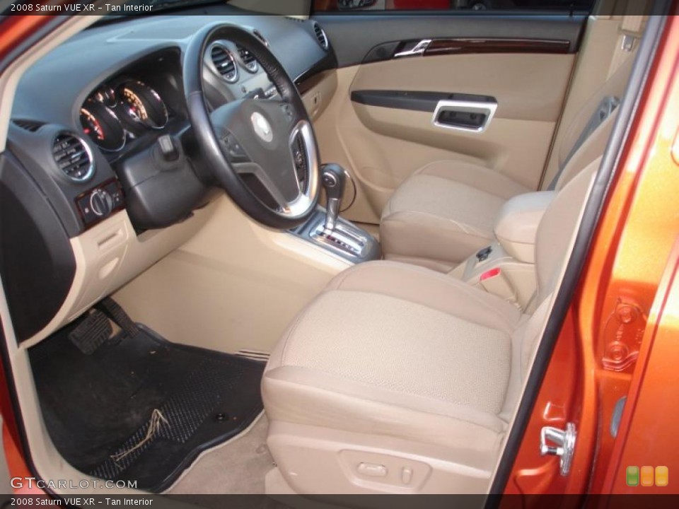 Tan Interior Photo for the 2008 Saturn VUE XR #41515665