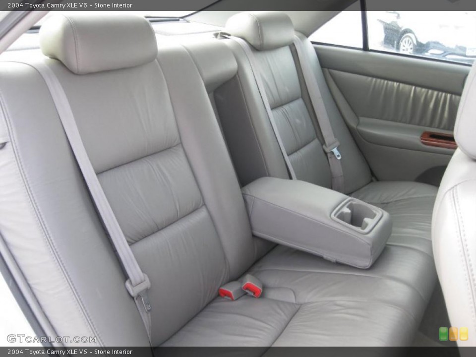 Stone Interior Photo for the 2004 Toyota Camry XLE V6 #41517441