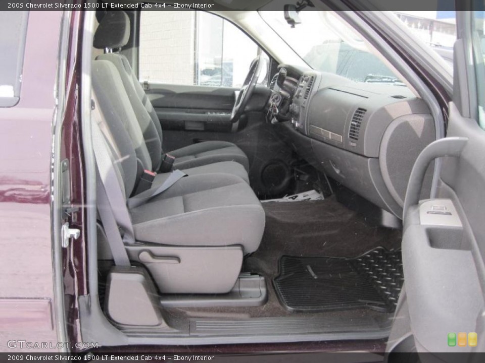 Ebony Interior Photo for the 2009 Chevrolet Silverado 1500 LT Extended Cab 4x4 #41518029