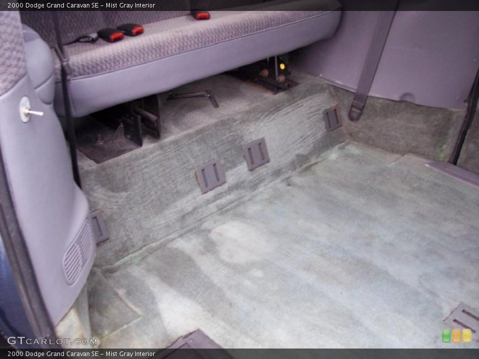 Mist Gray Interior Photo for the 2000 Dodge Grand Caravan SE #41525913