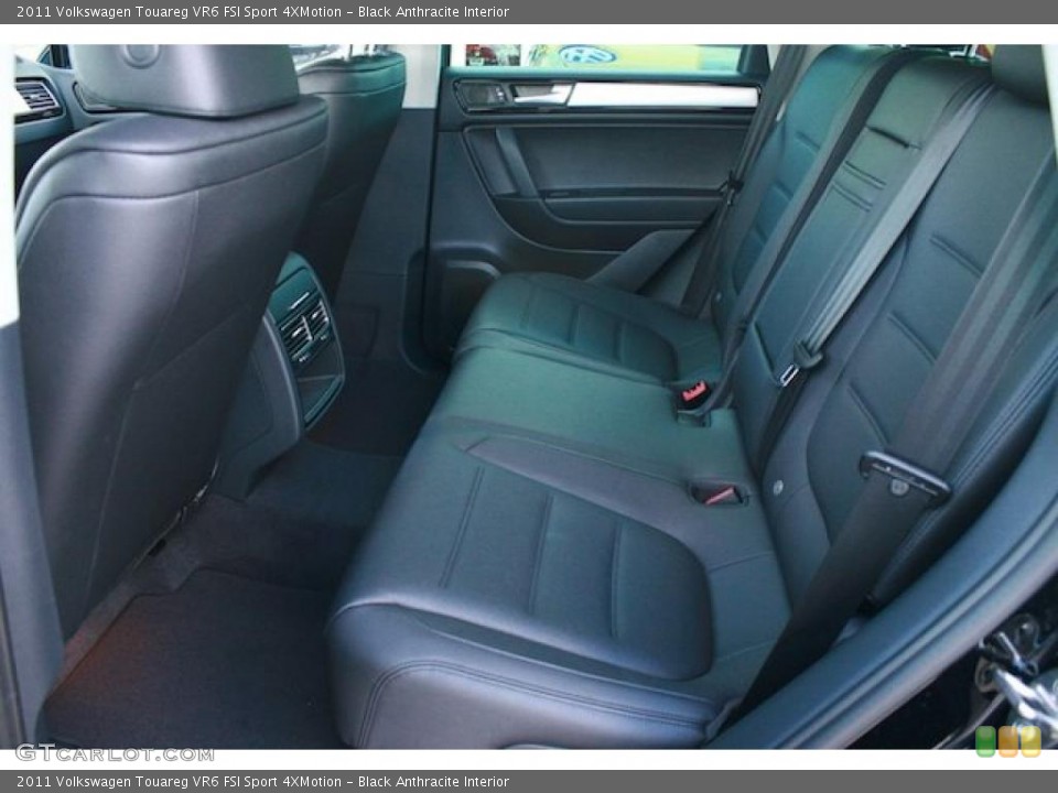 Black Anthracite Interior Photo for the 2011 Volkswagen Touareg VR6 FSI Sport 4XMotion #41532029