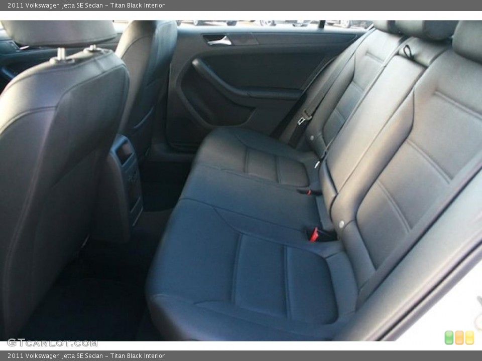 Titan Black Interior Photo for the 2011 Volkswagen Jetta SE Sedan #41532505