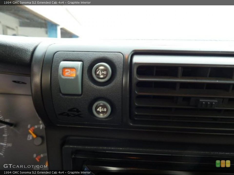 Graphite Interior Controls for the 1994 GMC Sonoma SLS Extended Cab 4x4 #41541296