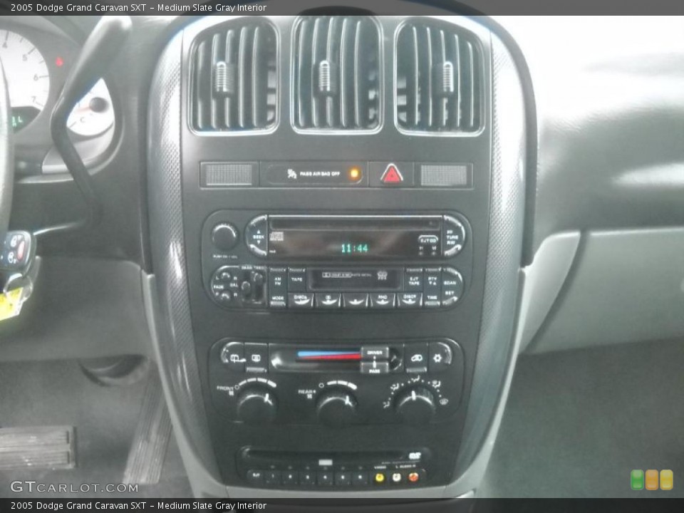 Medium Slate Gray Interior Controls for the 2005 Dodge Grand Caravan SXT #41542064