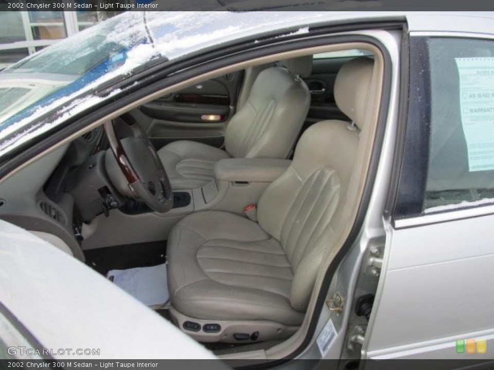 Light Taupe Interior Photo for the 2002 Chrysler 300 M Sedan #41545633