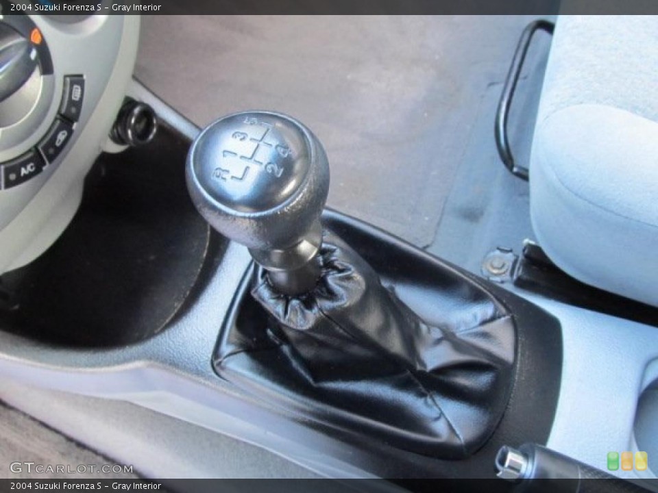 Gray Interior Transmission for the 2004 Suzuki Forenza S #41550590