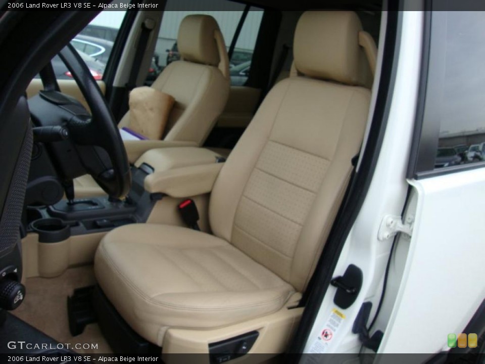 Alpaca Beige Interior Photo for the 2006 Land Rover LR3 V8 SE #41558138