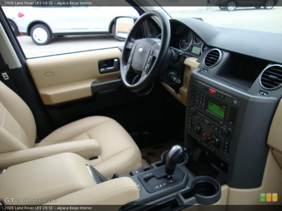 Alpaca Beige Interior Dashboard for the 2006 Land Rover LR3 V8 SE #41558166
