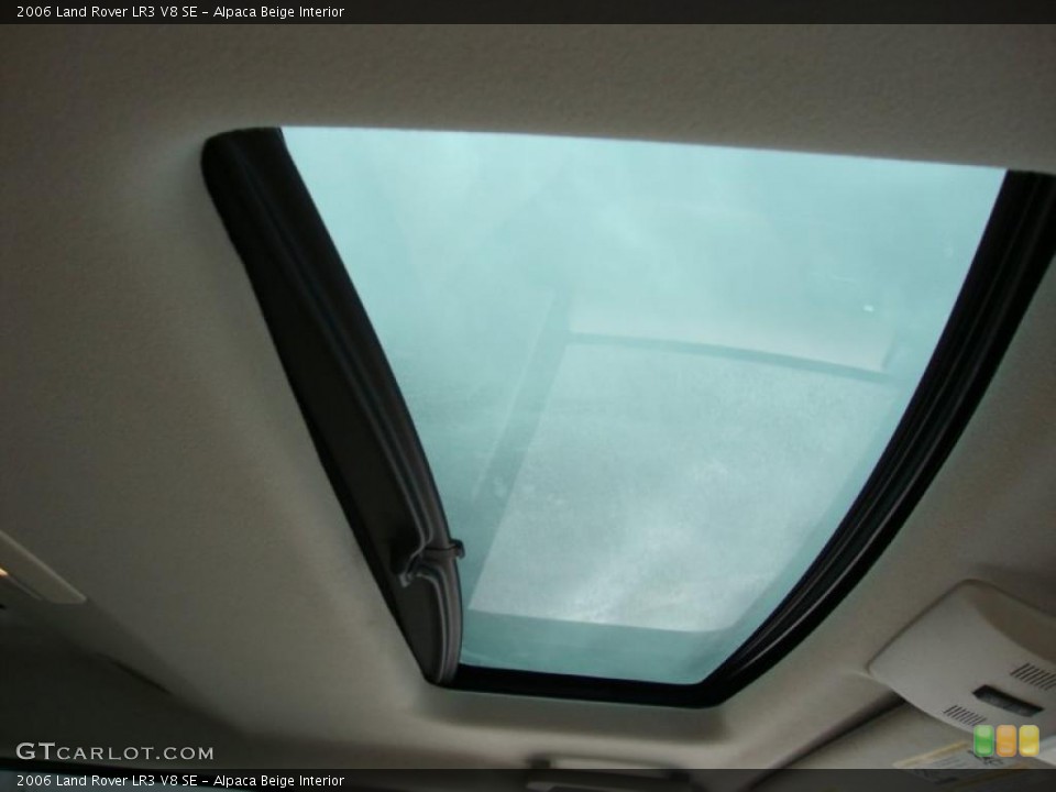 Alpaca Beige Interior Sunroof for the 2006 Land Rover LR3 V8 SE #41558198