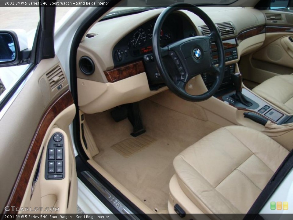 Sand Beige Interior Photo for the 2001 BMW 5 Series 540i Sport Wagon #41559639