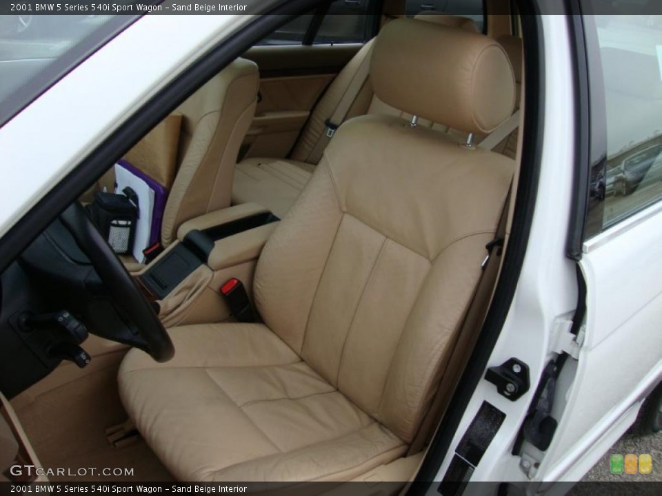 Sand Beige Interior Photo for the 2001 BMW 5 Series 540i Sport Wagon #41559703