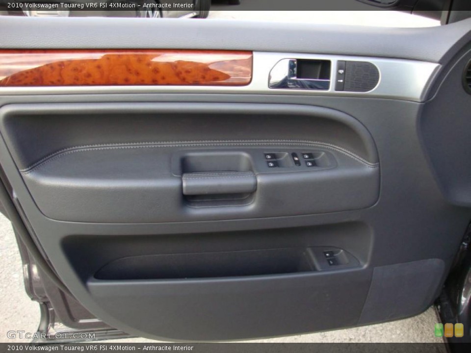 Anthracite Interior Door Panel for the 2010 Volkswagen Touareg VR6 FSI 4XMotion #41560455