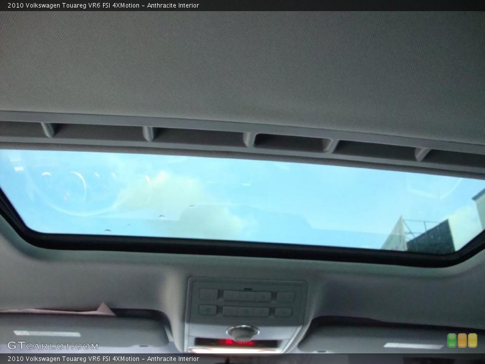 Anthracite Interior Sunroof for the 2010 Volkswagen Touareg VR6 FSI 4XMotion #41560679