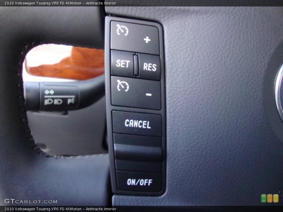 Anthracite Interior Controls for the 2010 Volkswagen Touareg VR6 FSI 4XMotion #41561015