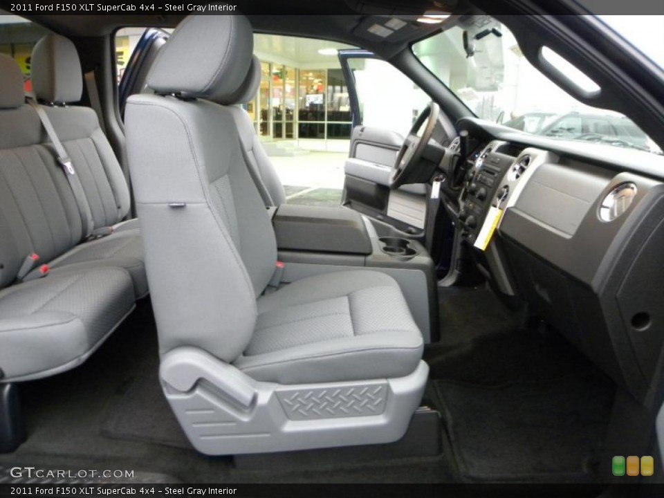 Steel Gray Interior Photo for the 2011 Ford F150 XLT SuperCab 4x4 #41568739