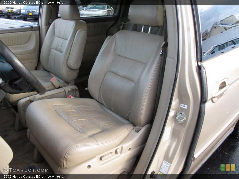 Ivory Interior Photo for the 2002 Honda Odyssey EX-L #41573975