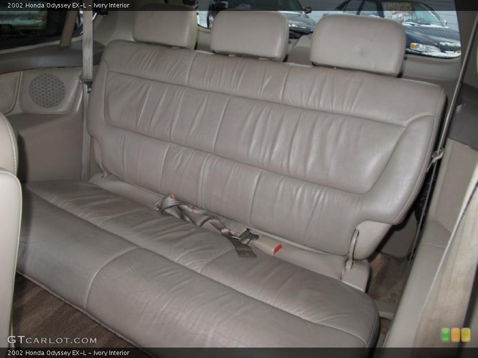 Ivory Interior Photo for the 2002 Honda Odyssey EX-L #41574015