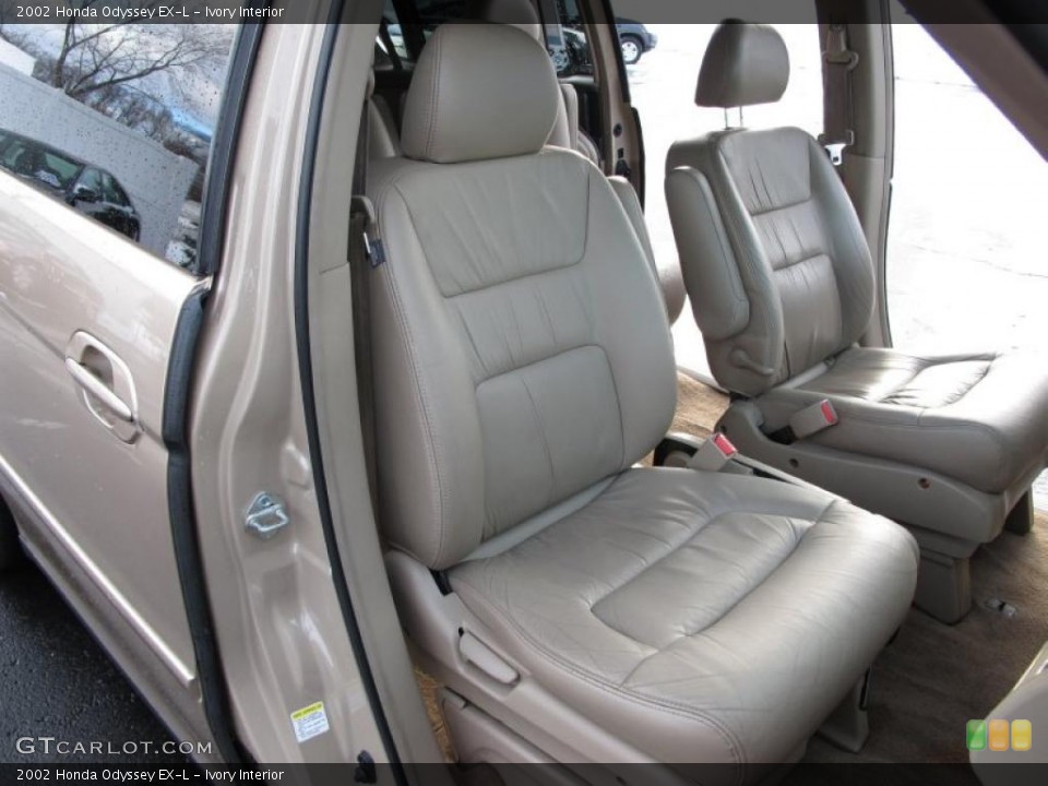 Ivory Interior Photo for the 2002 Honda Odyssey EX-L #41574071