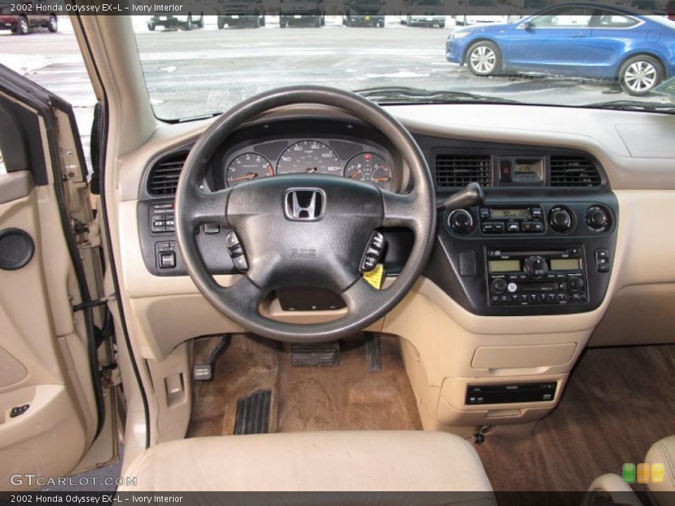 Ivory Interior Dashboard for the 2002 Honda Odyssey EX-L #41574091