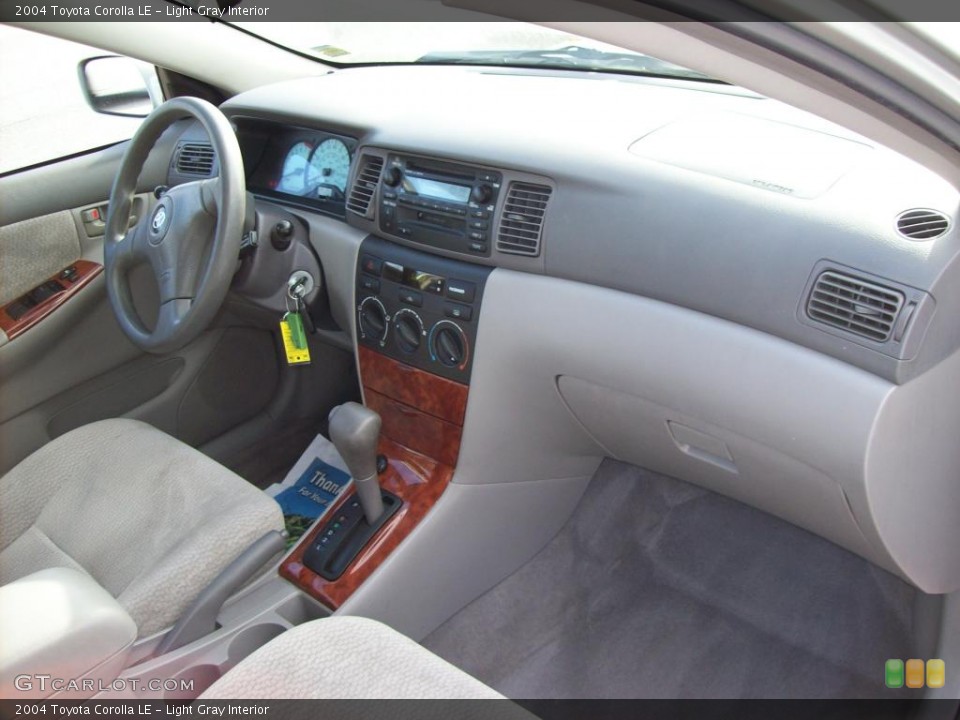Light Gray Interior Photo for the 2004 Toyota Corolla LE #41576723