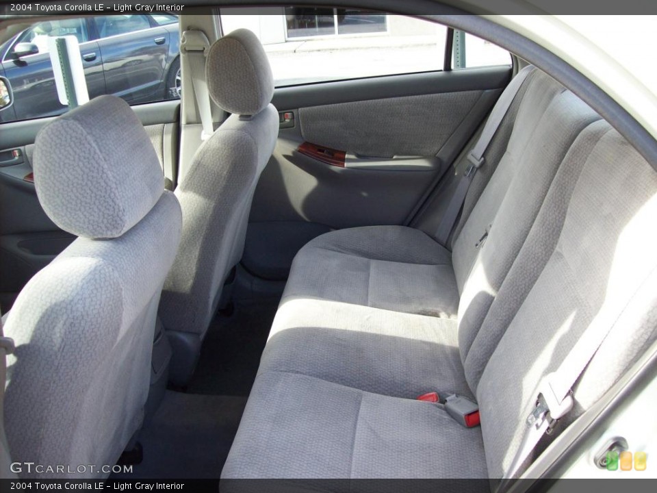 Light Gray Interior Photo for the 2004 Toyota Corolla LE #41576919
