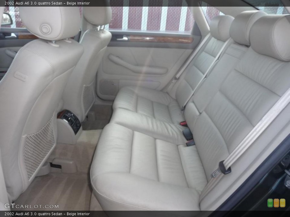 Beige Interior Photo for the 2002 Audi A6 3.0 quattro Sedan #41578687