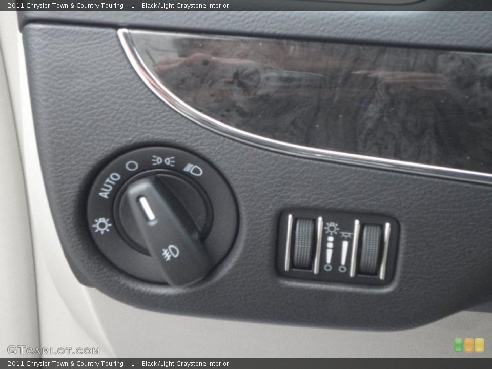 Black/Light Graystone Interior Controls for the 2011 Chrysler Town & Country Touring - L #41582043