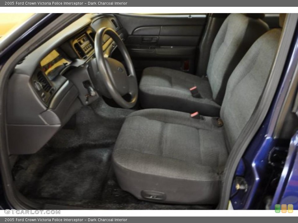 Dark Charcoal Interior Photo for the 2005 Ford Crown Victoria Police Interceptor #41598575