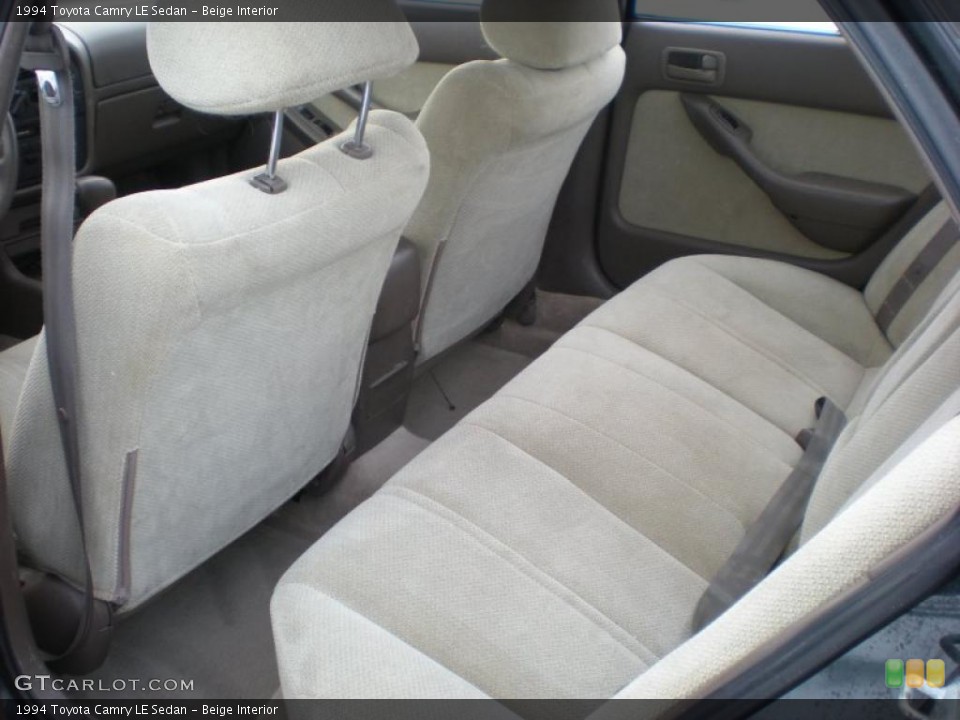 Beige Interior Photo for the 1994 Toyota Camry LE Sedan #41598669