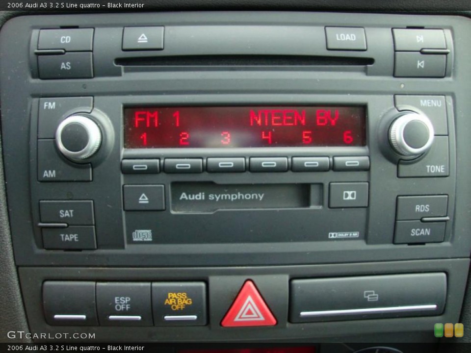 Black Interior Controls for the 2006 Audi A3 3.2 S Line quattro #41600909