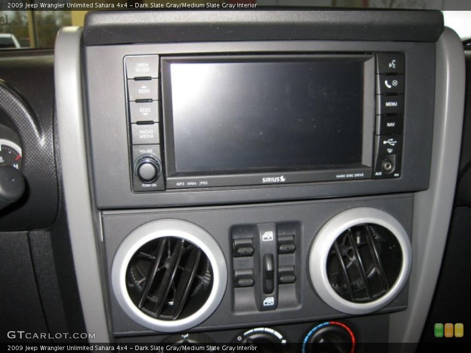 Dark Slate Gray/Medium Slate Gray Interior Controls for the 2009 Jeep Wrangler Unlimited Sahara 4x4 #41603321