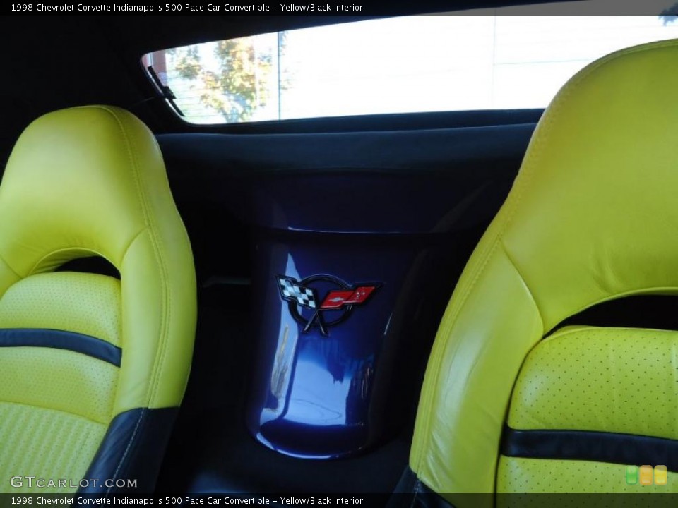 Yellow/Black Interior Photo for the 1998 Chevrolet Corvette Indianapolis 500 Pace Car Convertible #41603581