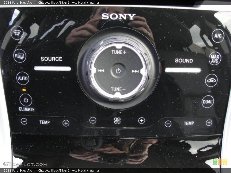 Charcoal Black/Silver Smoke Metallic Interior Controls for the 2011 Ford Edge Sport #41606437