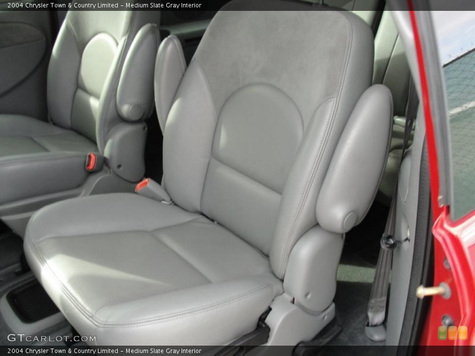 Medium Slate Gray Interior Photo for the 2004 Chrysler Town & Country Limited #41612808