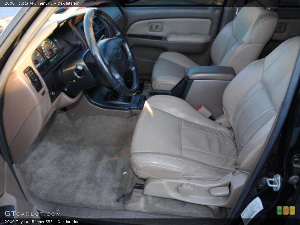 Oak Interior Photo for the 2000 Toyota 4Runner SR5 #41615364