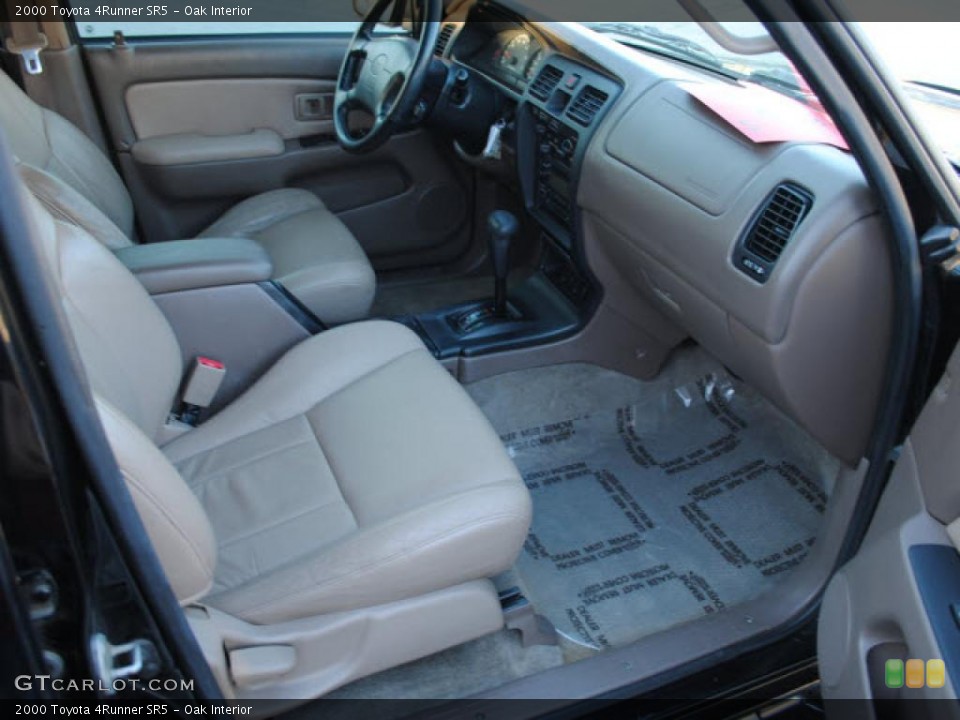 Oak Interior Photo for the 2000 Toyota 4Runner SR5 #41615440