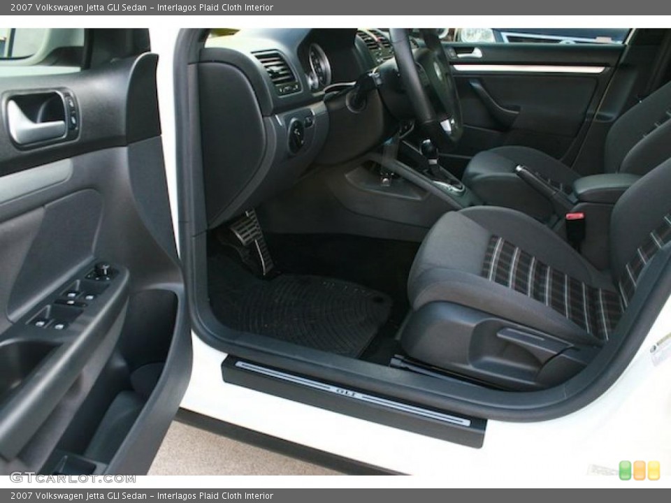 Interlagos Plaid Cloth Interior Photo for the 2007 Volkswagen Jetta GLI Sedan #41617269