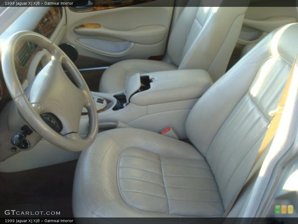 Oatmeal Interior Photo for the 1999 Jaguar XJ XJ8 #41624126