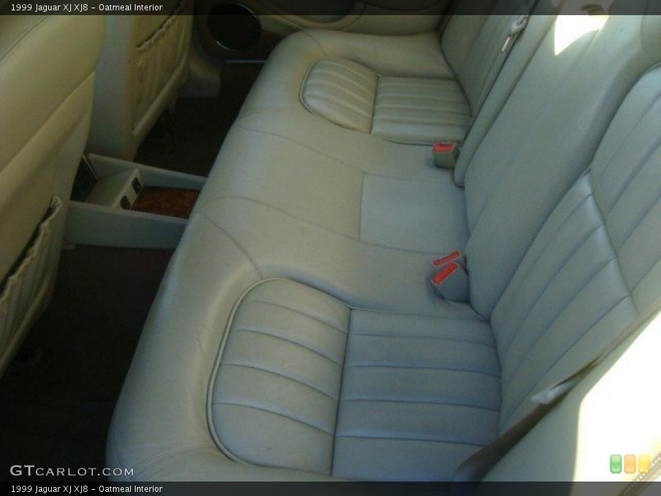 Oatmeal Interior Photo for the 1999 Jaguar XJ XJ8 #41624138