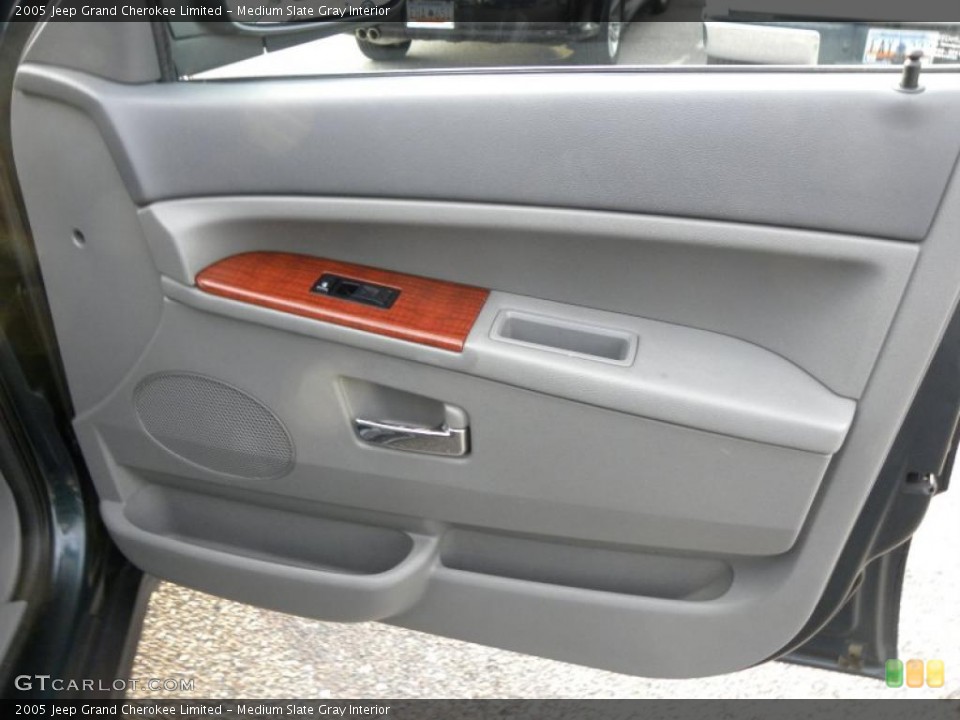 Medium Slate Gray Interior Door Panel for the 2005 Jeep Grand Cherokee Limited #41624645