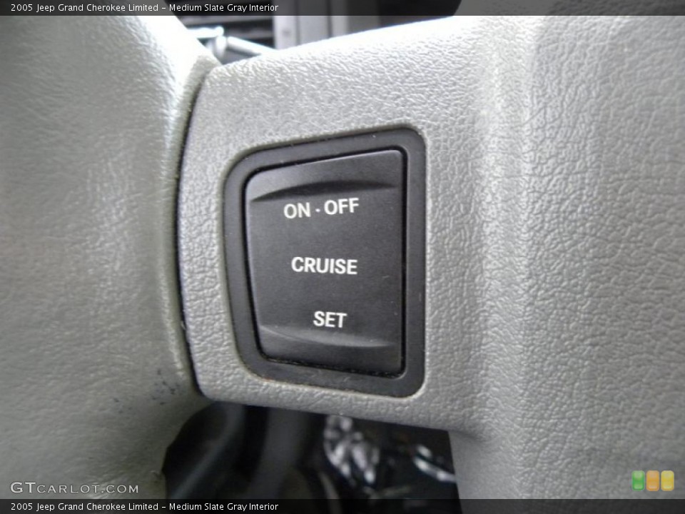 Medium Slate Gray Interior Controls for the 2005 Jeep Grand Cherokee Limited #41624810