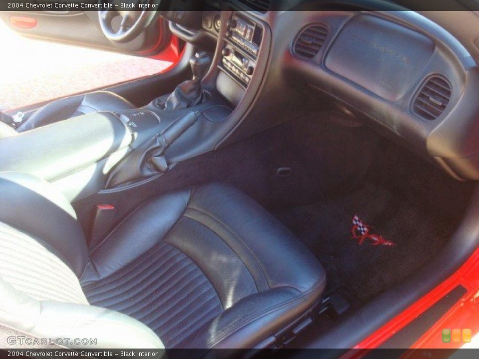 Black Interior Photo for the 2004 Chevrolet Corvette Convertible #41626638